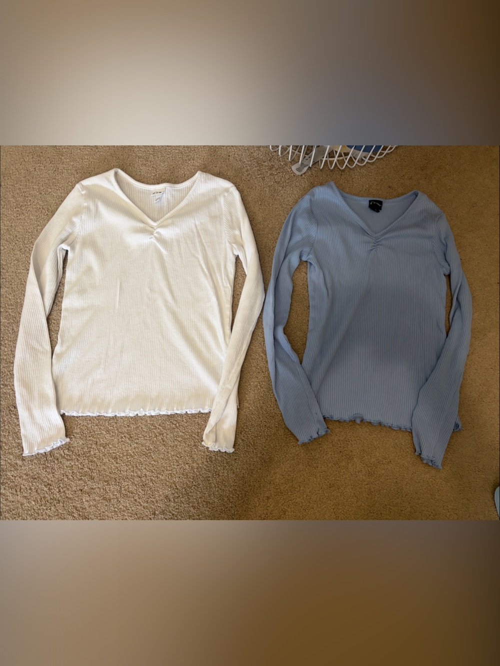 art class Girls size 10/12 Ribbed V-Neck Long Sleeve Top - White & Light Blue